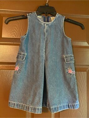 Cherokee Girls 5T Denim Dress Floral Embroidered Pockets Sleeveless Y2K